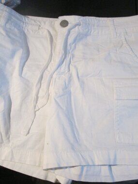 EUC Ladies sz 14 white dress shorts by Sonoma